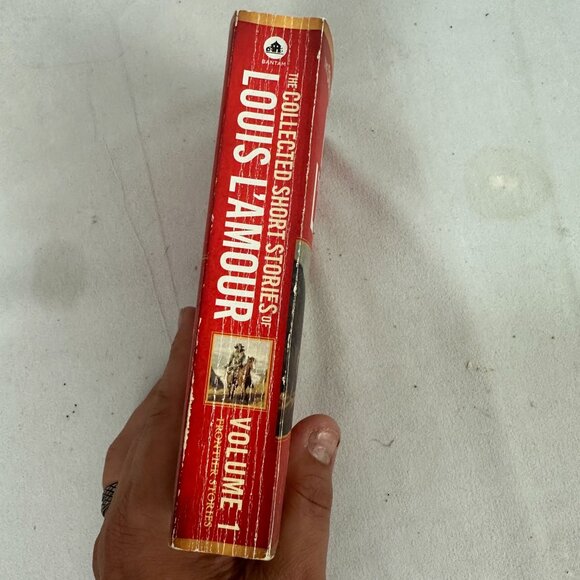 The Collected Short Stories Of Louis LAmour Volume 1 Frontier Stories Paperback - Picture 4 of 4